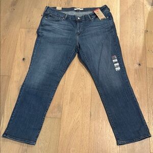 Levi’s Classic Straight Jean
